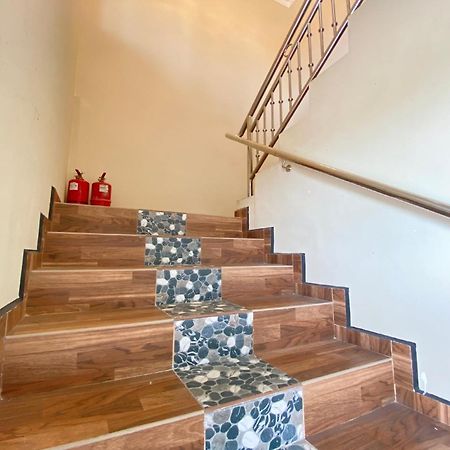 צ'אנגלון Oyo 90205 Bayu Sintok Motel מראה חיצוני תמונה