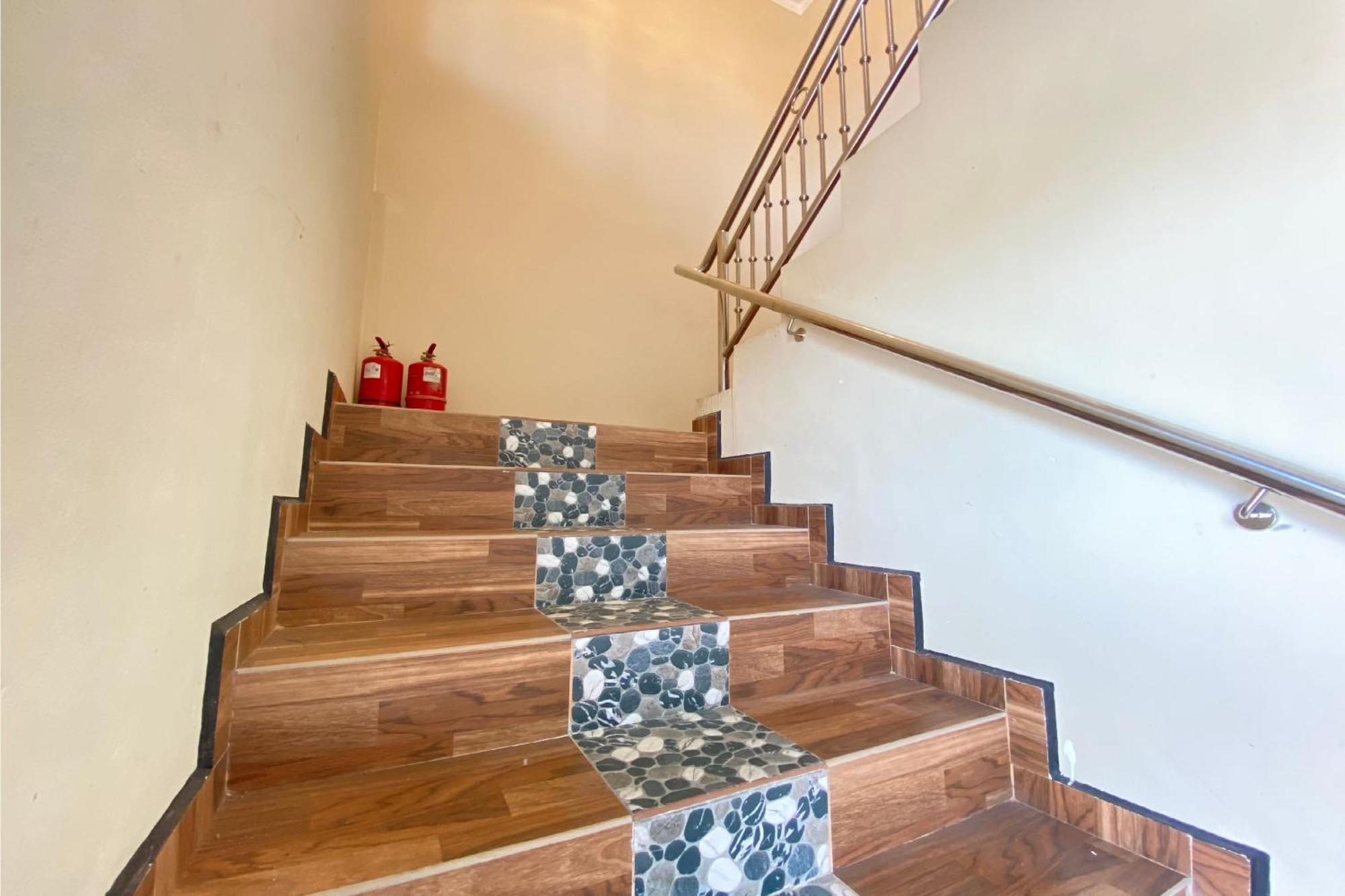 צ'אנגלון Oyo 90205 Bayu Sintok Motel מראה חיצוני תמונה