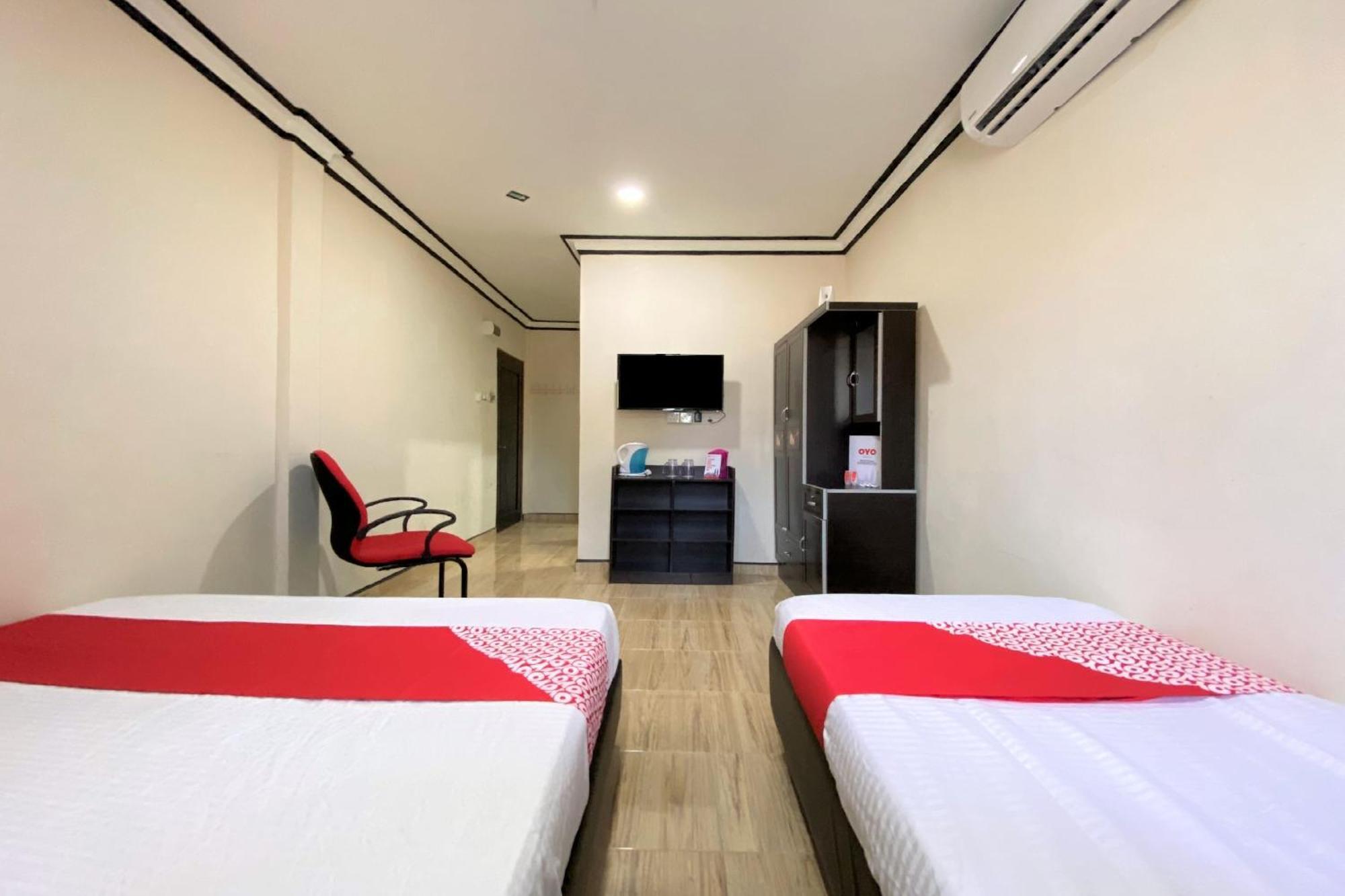 צ'אנגלון Oyo 90205 Bayu Sintok Motel מראה חיצוני תמונה