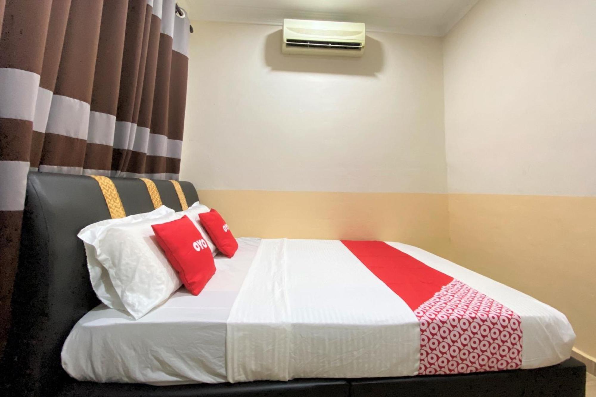 צ'אנגלון Oyo 90205 Bayu Sintok Motel מראה חיצוני תמונה