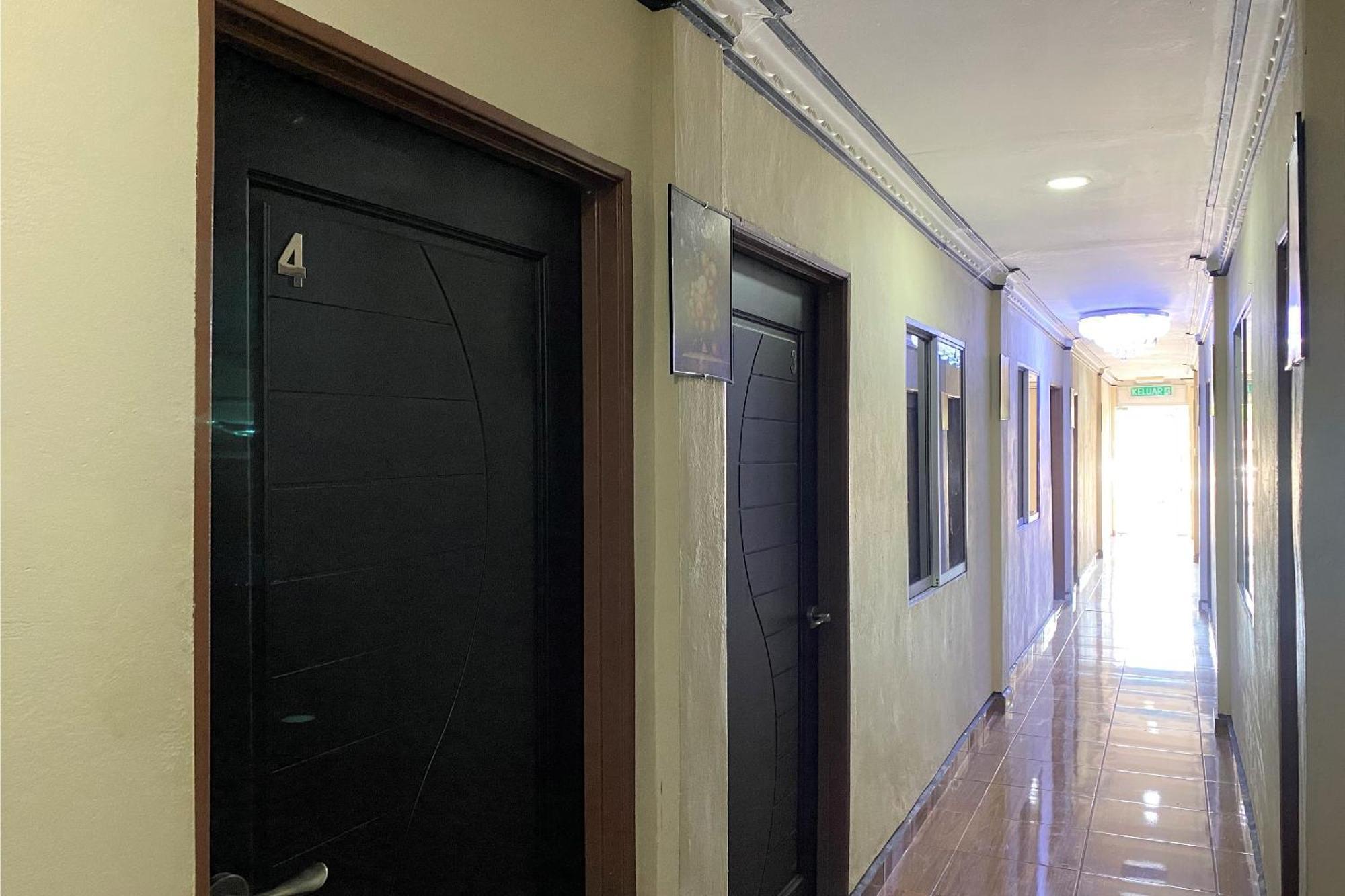 צ'אנגלון Oyo 90205 Bayu Sintok Motel מראה חיצוני תמונה