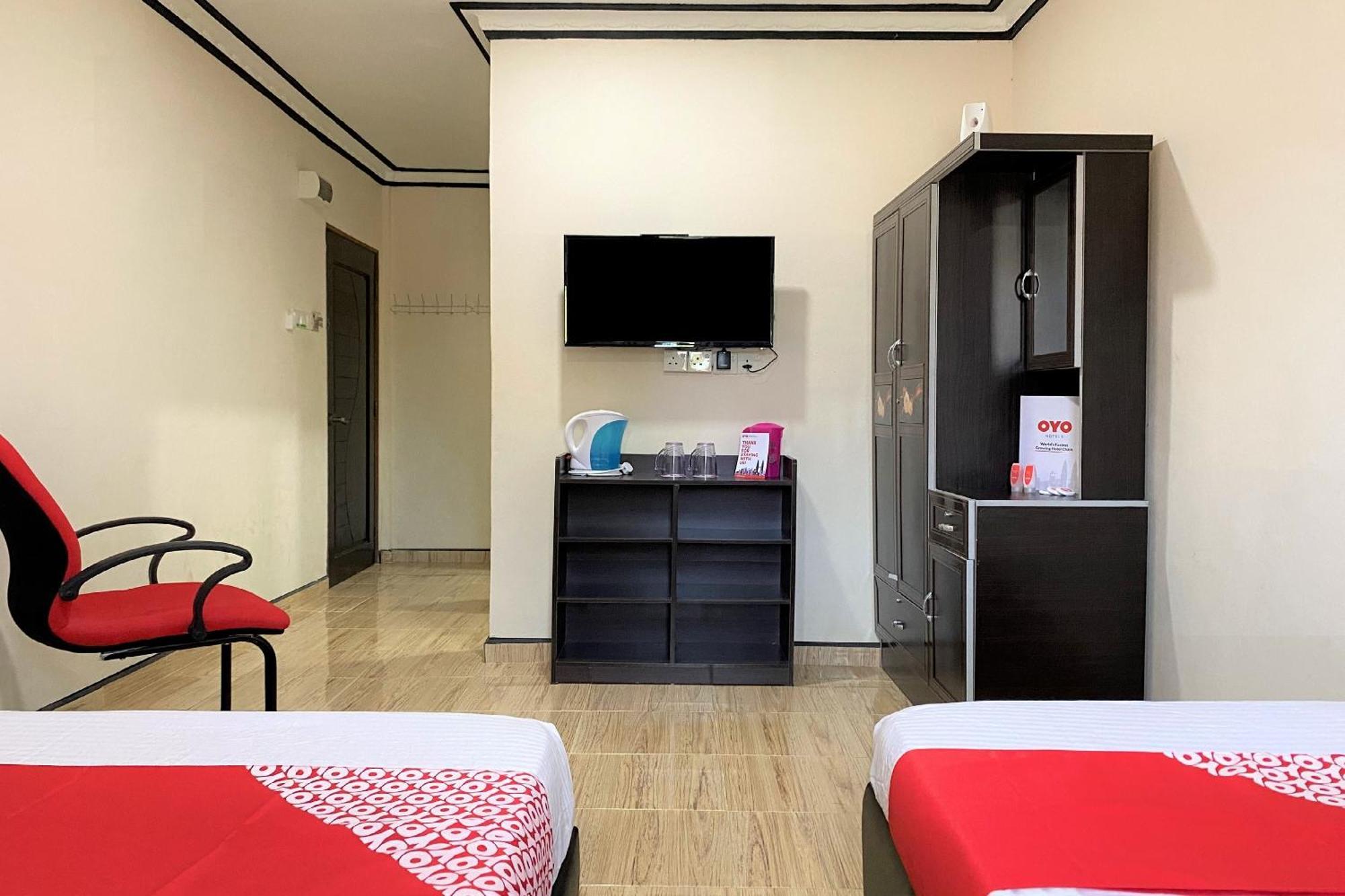 צ'אנגלון Oyo 90205 Bayu Sintok Motel מראה חיצוני תמונה