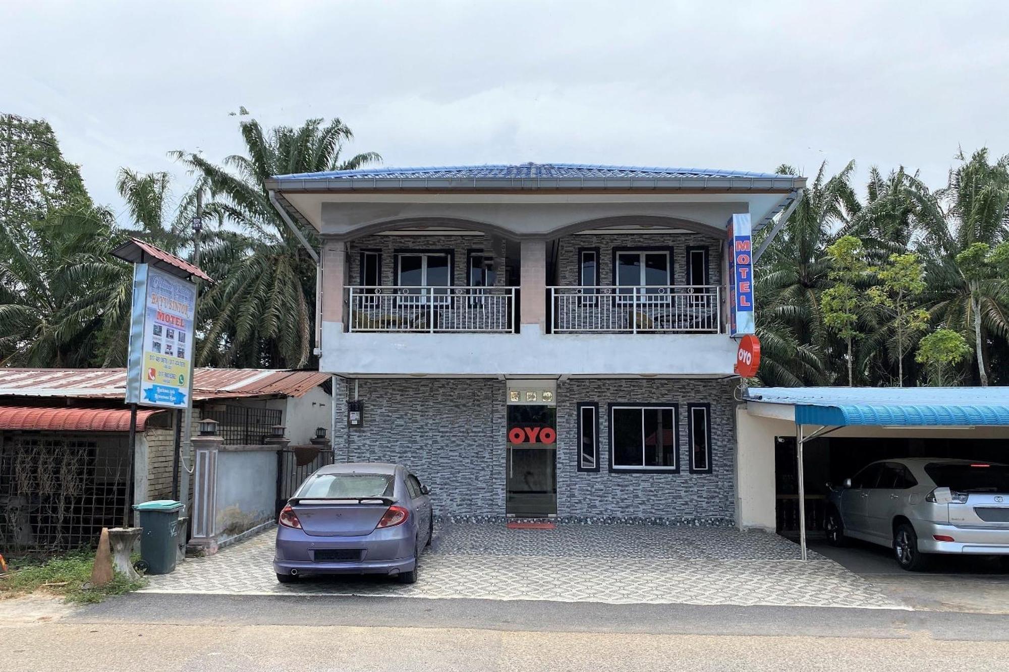 צ'אנגלון Oyo 90205 Bayu Sintok Motel מראה חיצוני תמונה