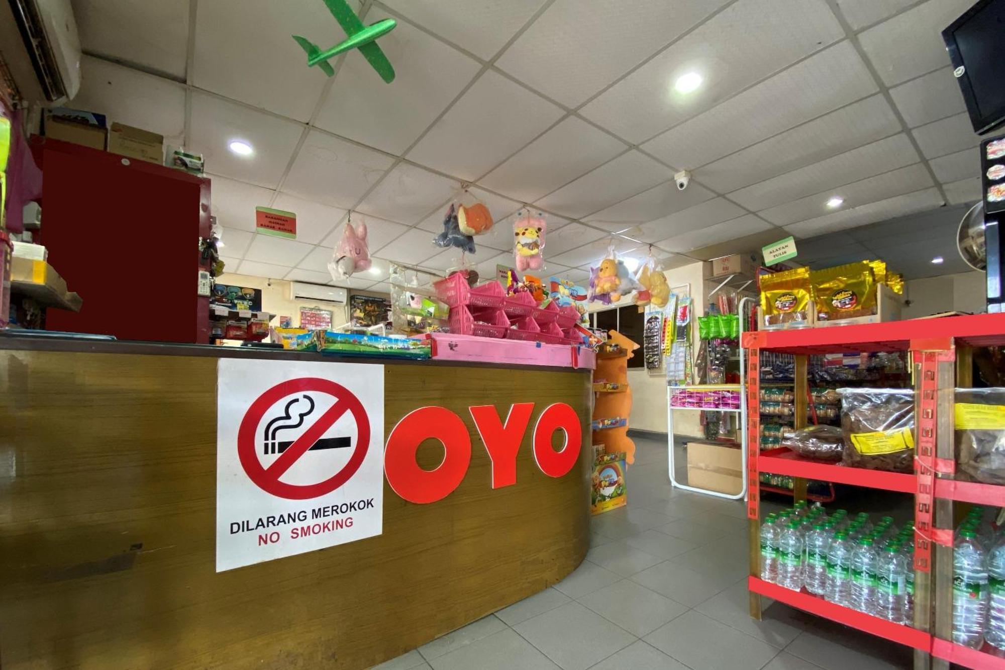 צ'אנגלון Oyo 90205 Bayu Sintok Motel מראה חיצוני תמונה
